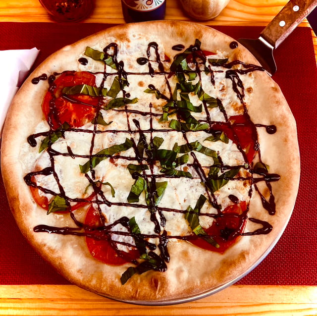 16" The Caprese.